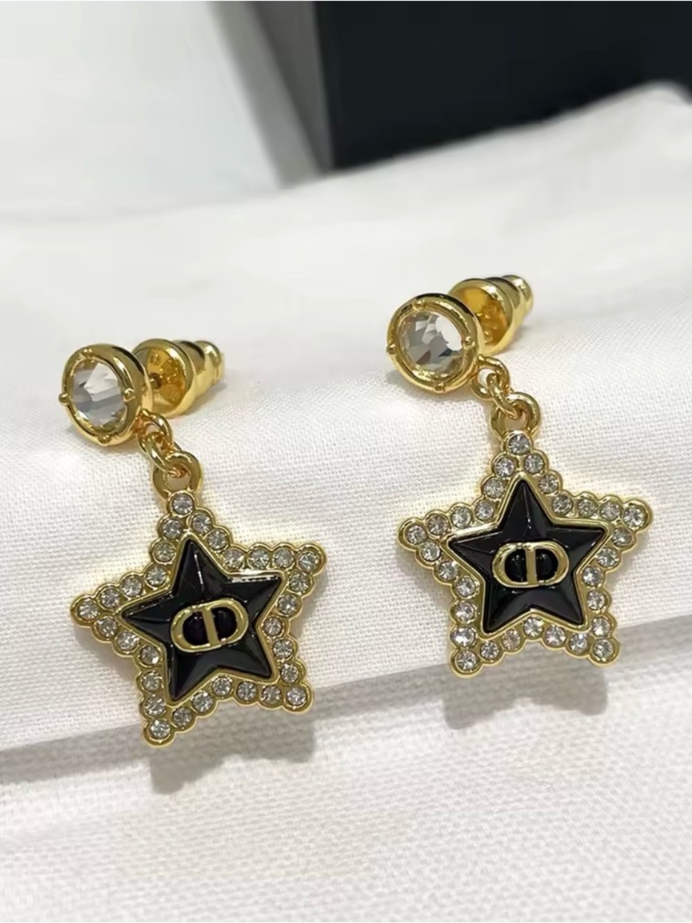 DIOR-Petit CD Lucky Baroque Earrings